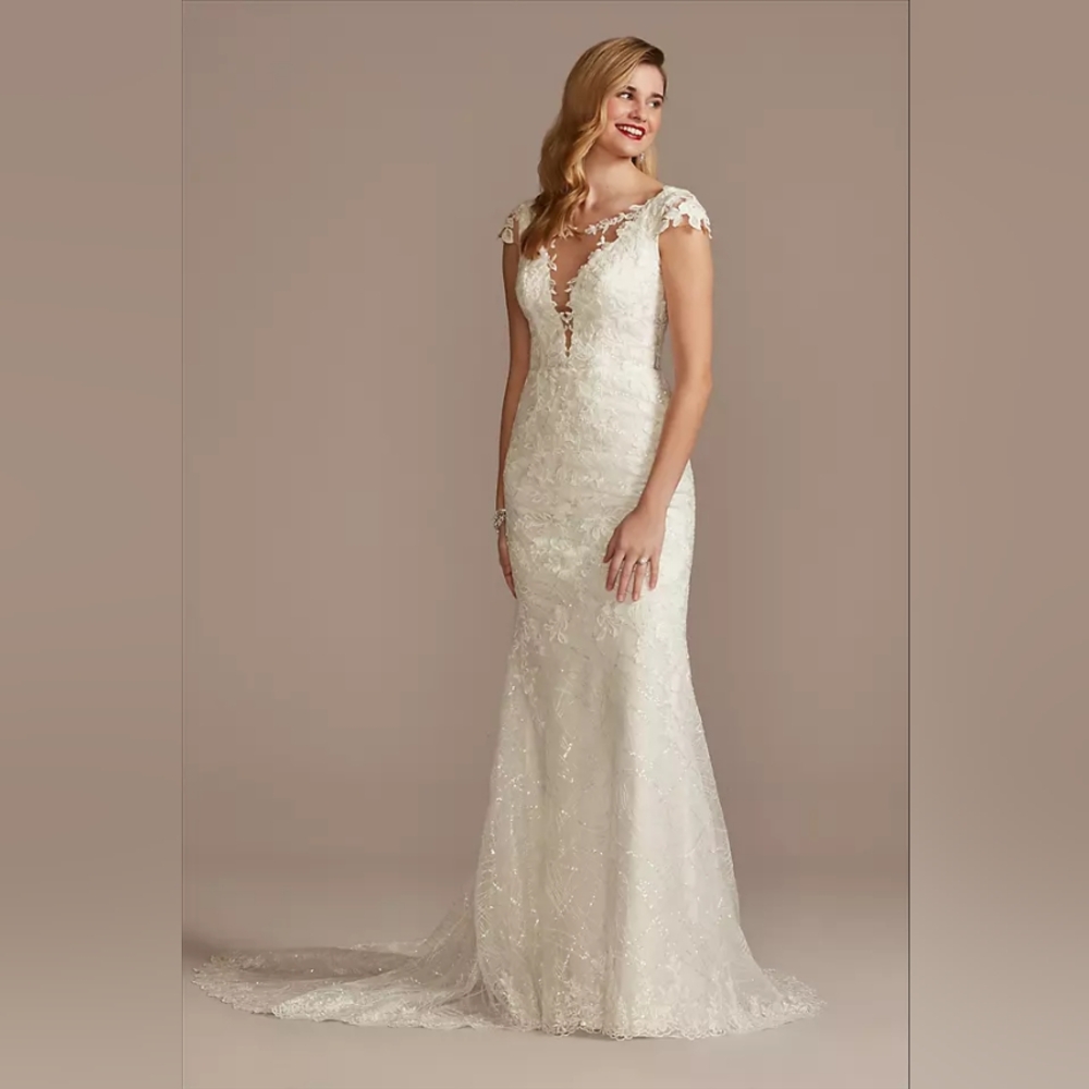 Women's wedding dress